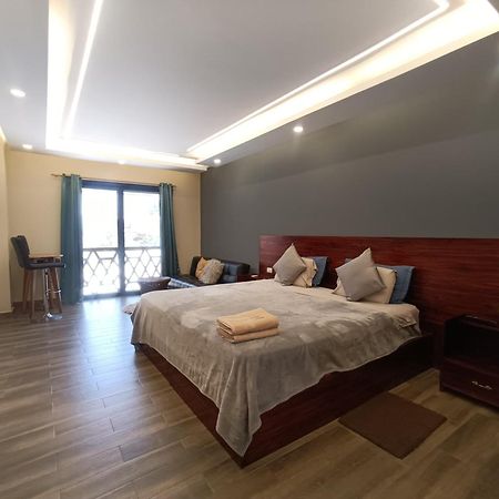 Hotel Berlin International Пуэрто-Лопес Экстерьер фото